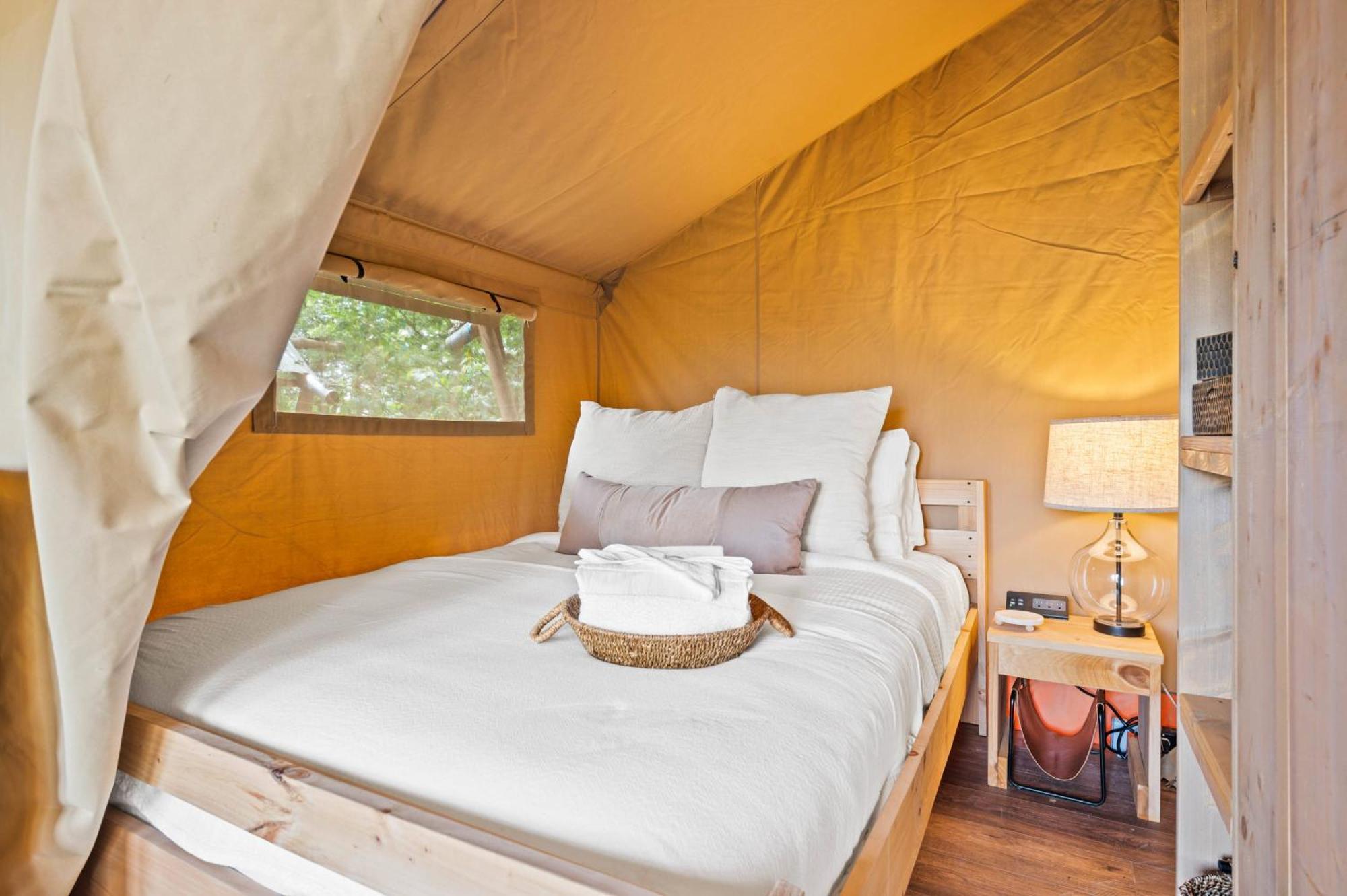 The Lodges At Eden Reserve - Safari Tents Williamstown Esterno foto
